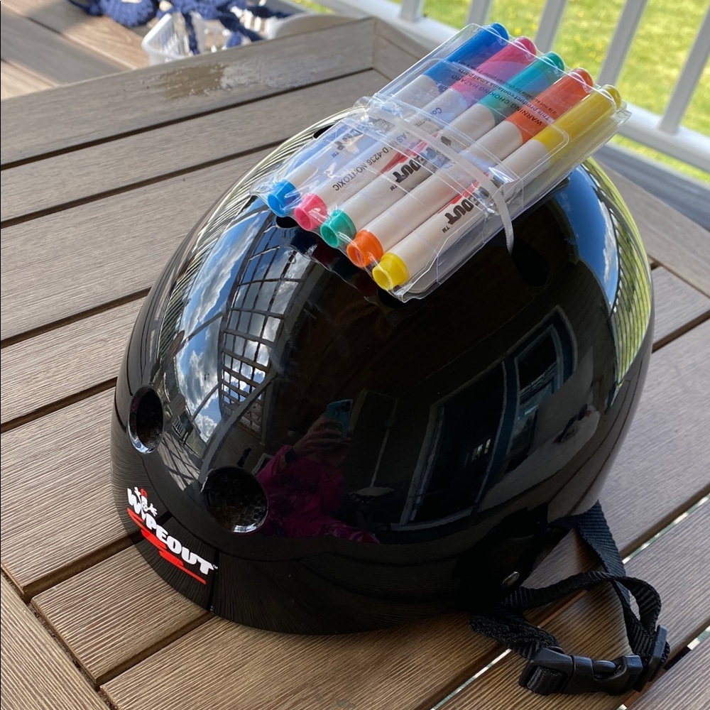 Kids' Black Helmet with markers to personalize